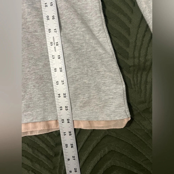 Aerie Pink Bow tie sweater size medium - Picture 5 of 7